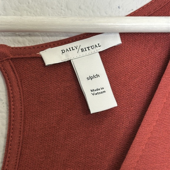 Daily Ritual Women’s Size Small Wide Leg Jumpsuit V Neck Belt Pockets - Picture 8 of 15